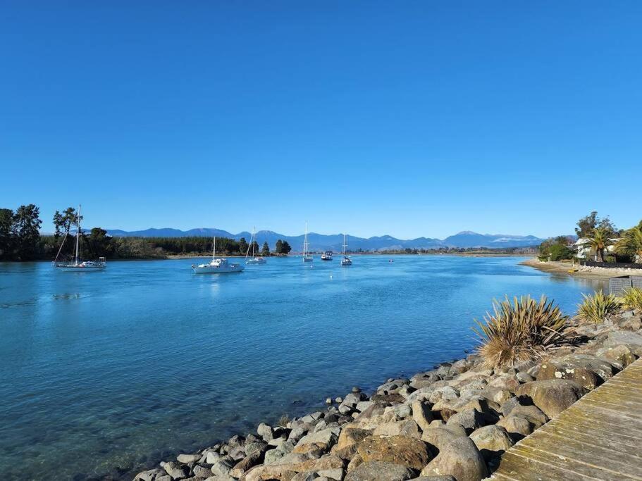 Ruby Bay Loft Accommodation Nelson Exterior foto